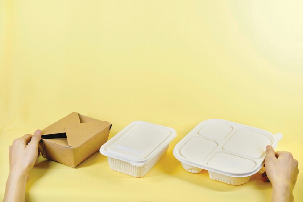 image of sustainable food service packaging
